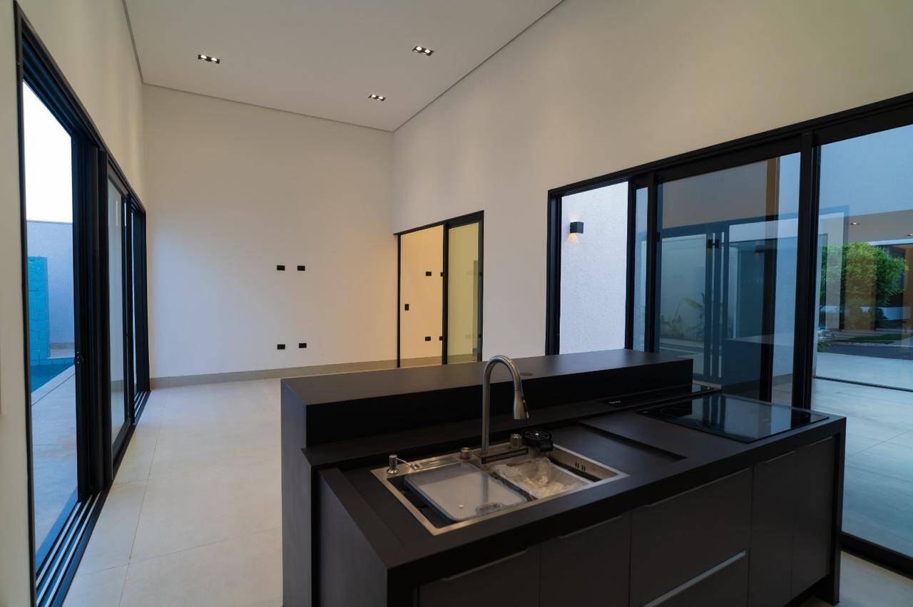 Casa, 3 quartos, 250 m² - Foto 3