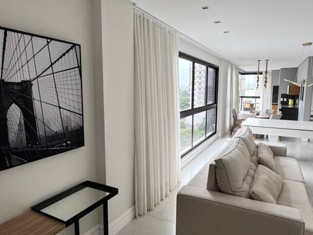 #16 - Apartamento para Venda em Porto Belo - SC