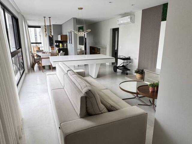 #16 - Apartamento para Venda em Porto Belo - SC
