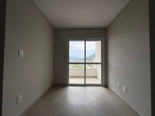 #83 - Apartamento para Venda em Brusque - SC - 2